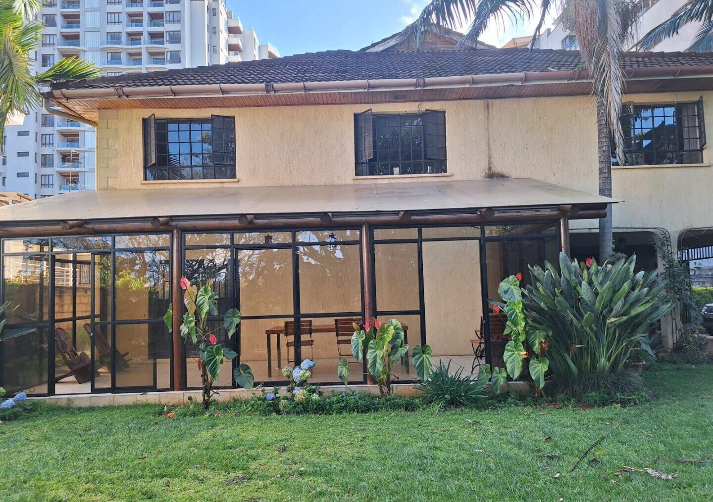 4-Ensuite Townhouse with DSQ & Private Garden - Westlands