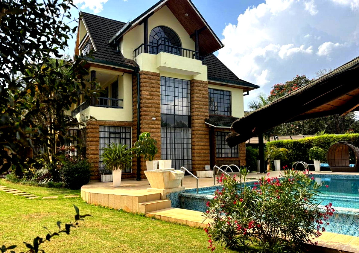 4BR All-Ensuite Townhouse with Pool & Gym - Ridgeways