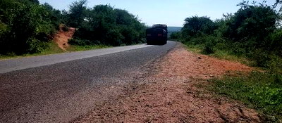 Embu, Mutuobare,1 Acre on Sale Near Tarmac Road Center. - Image 1