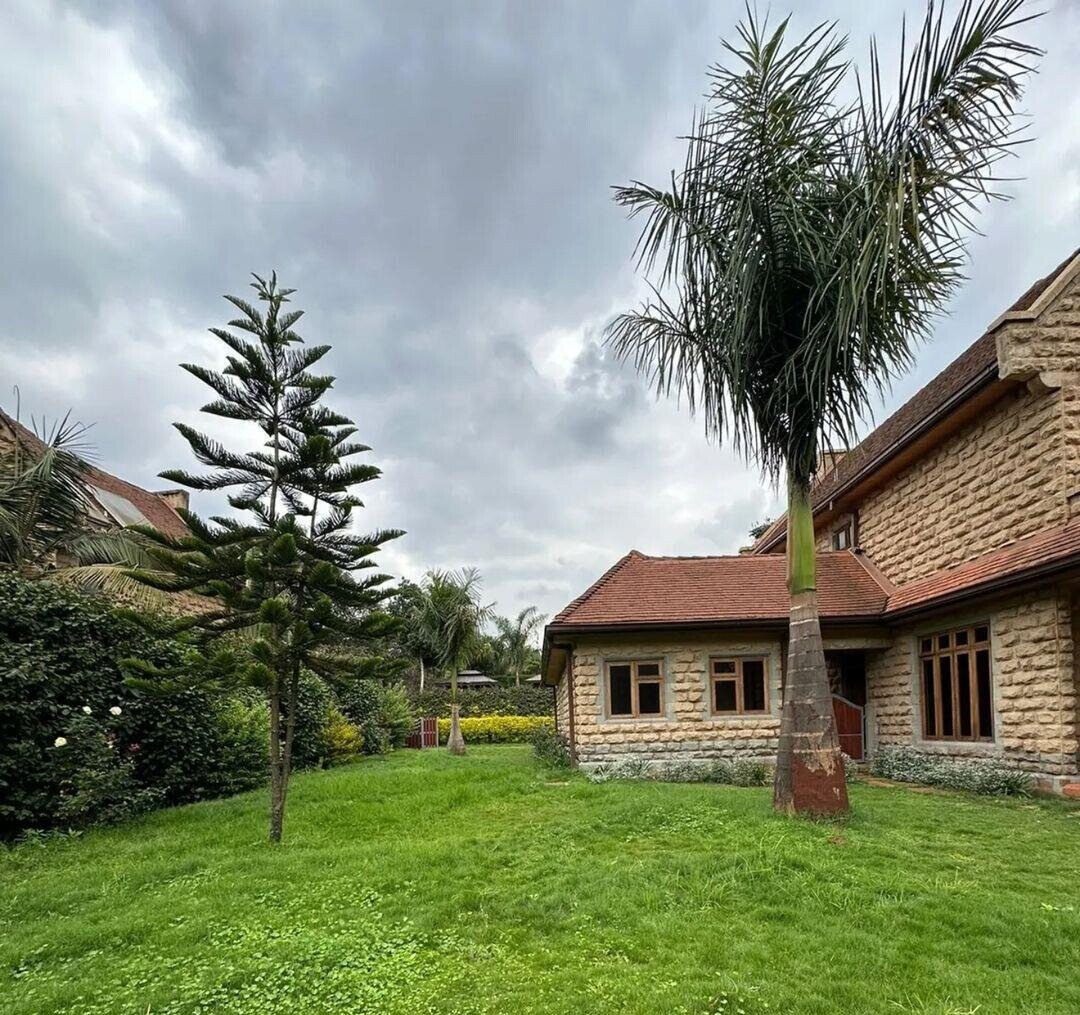 5-Bed Townhouse with Pool & Gym Access – Off Dagoretti Road, Karen
