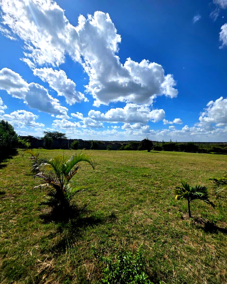 8-Acre Luxury Estate with Garden