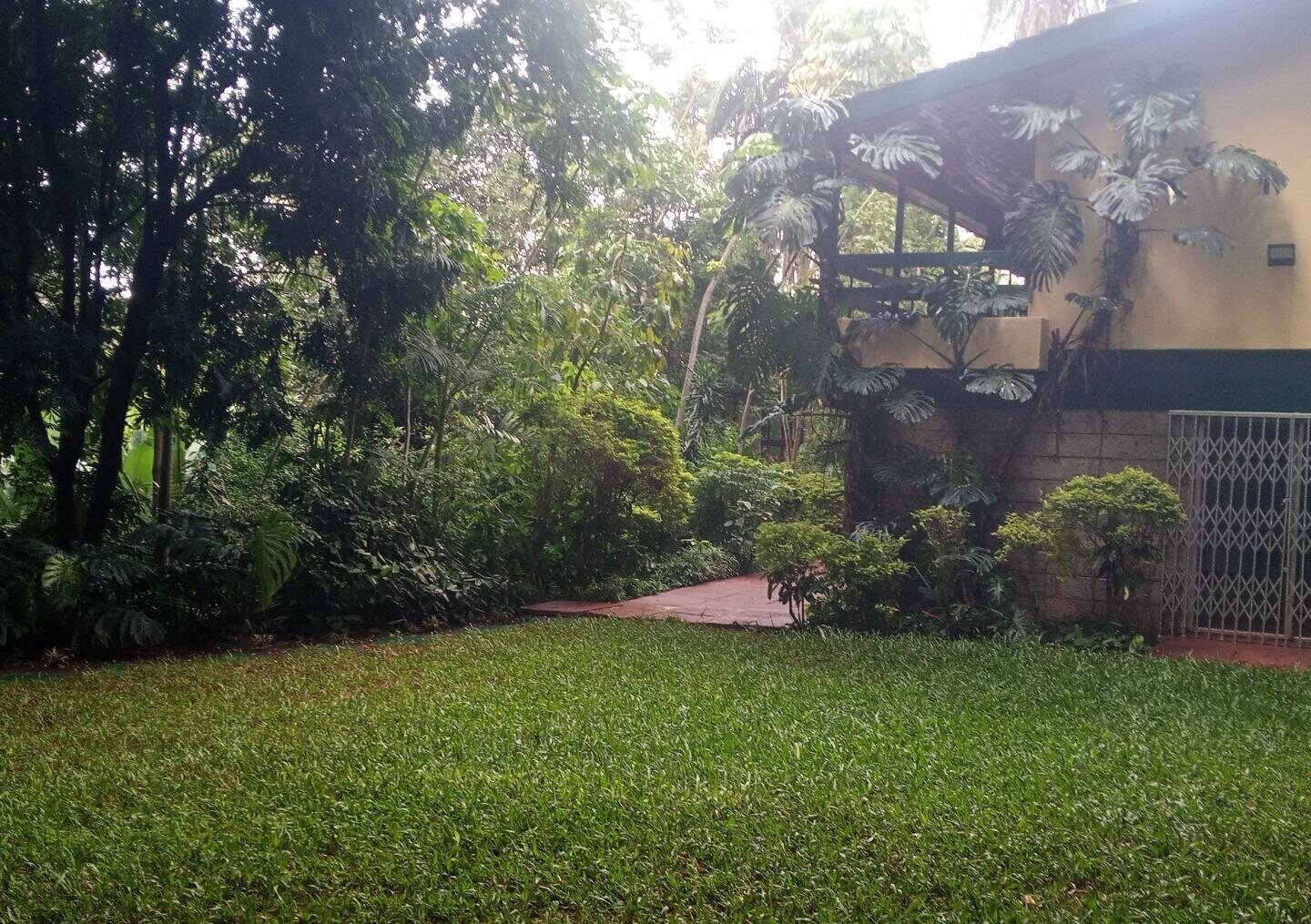 Spacious 5BR Garden Home