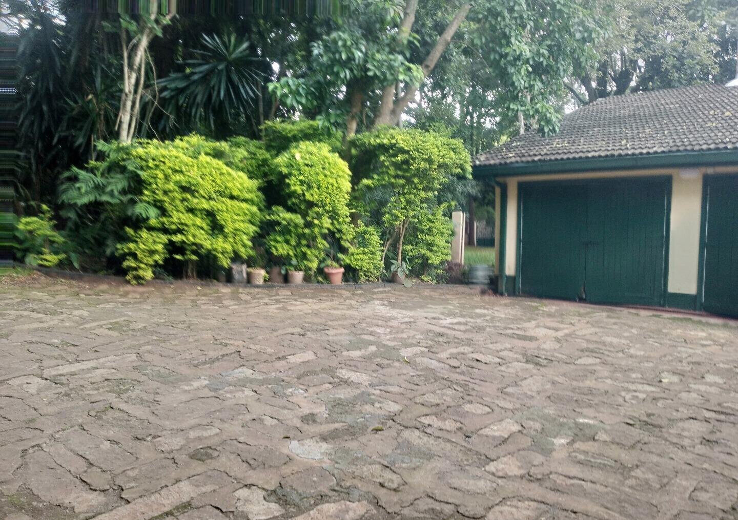 Spacious 5BR Garden Home