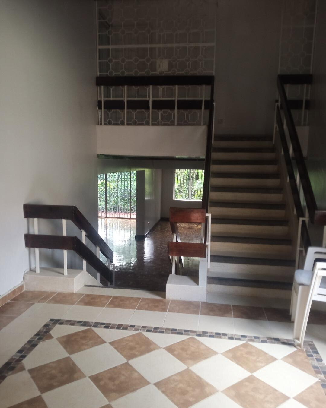 Spacious 5BR Garden Home