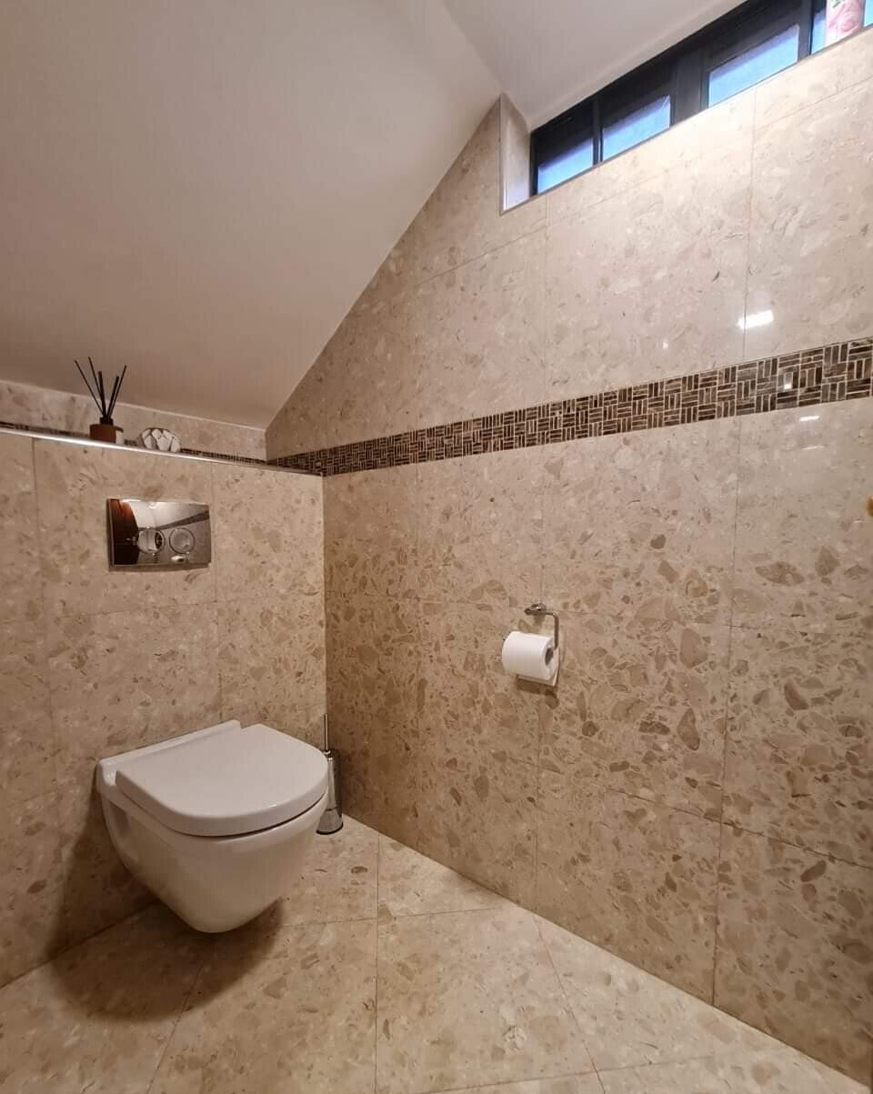 4BR Townhouse with Sunken Living & Inverter - Brookside, Gigiri