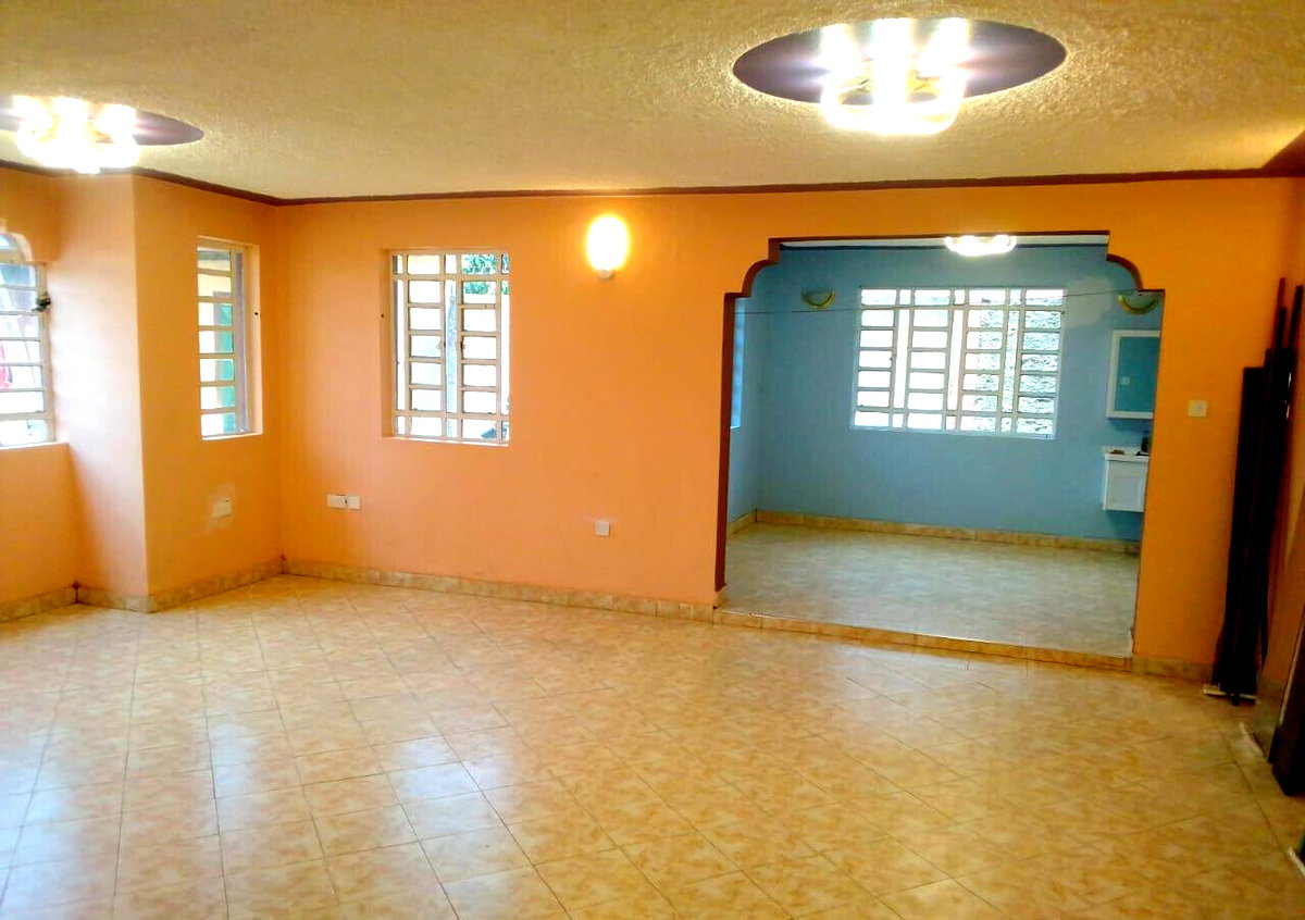 5BR Townhouse with Ready Title & 3-Car Parking - Ruiru