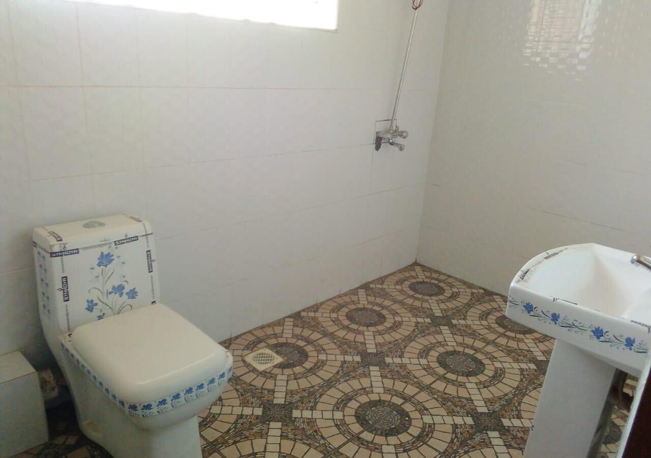 5BR Townhouse with Ready Title & 3-Car Parking - Ruiru