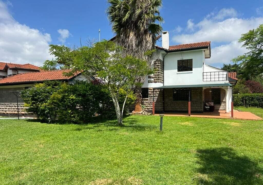 4-Ensuite Villa with DSQ on Half-Acre – Private Gate, Karen