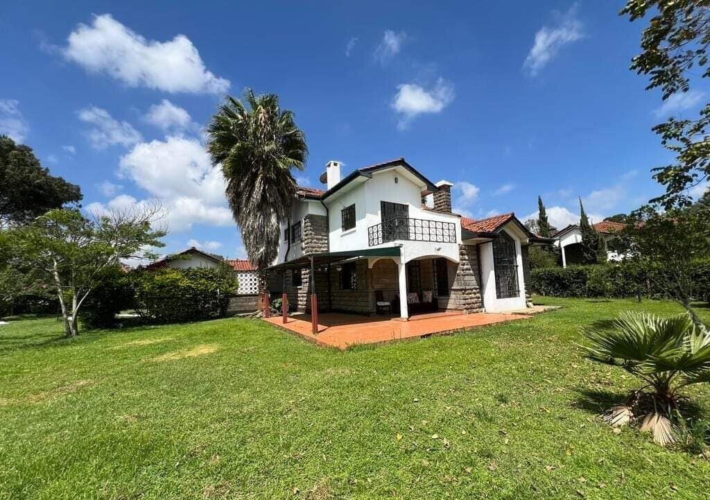 4-Ensuite Villa with DSQ on Half-Acre – Private Gate, Karen