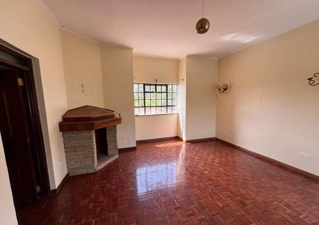 4-Ensuite Villa with DSQ on Half-Acre – Private Gate, Karen