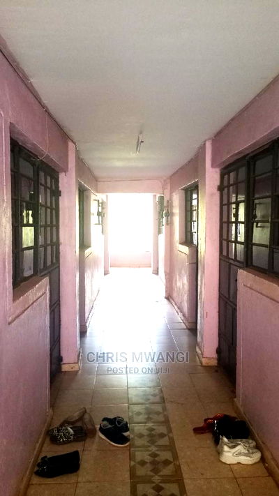 1bdrm Block of Flats in Kinoo, Regen for Sale - Image 11