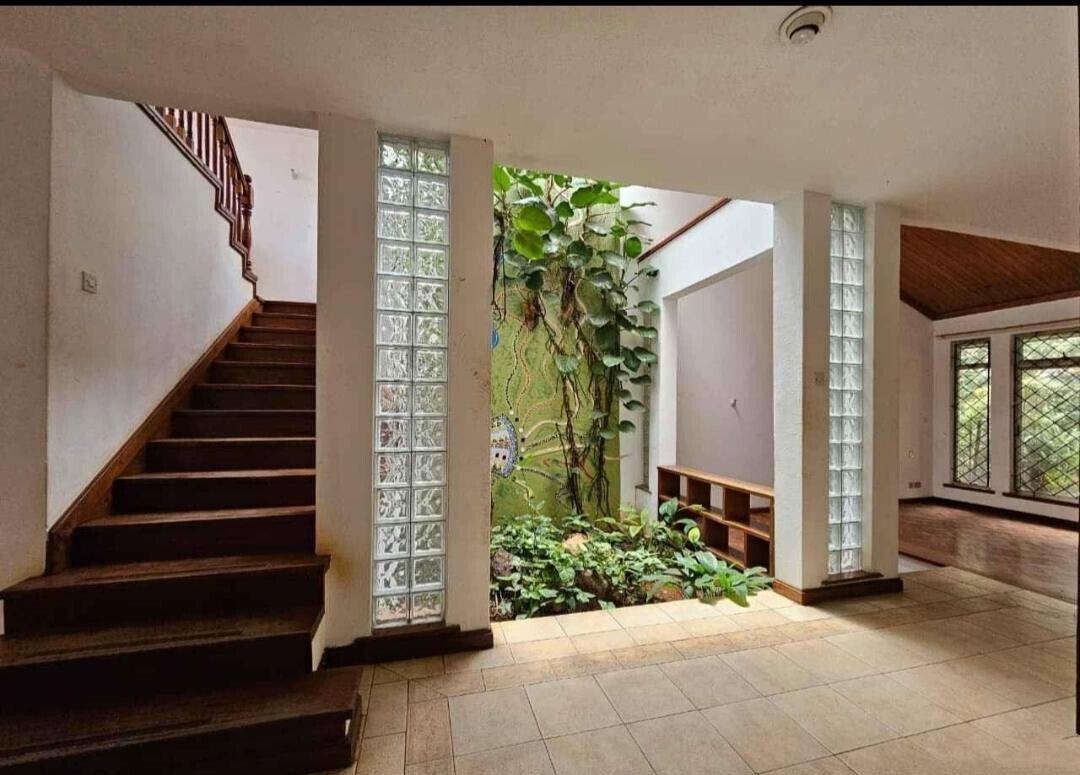 4BR Townhouse with Attic Office & Private Garden - Kilimani