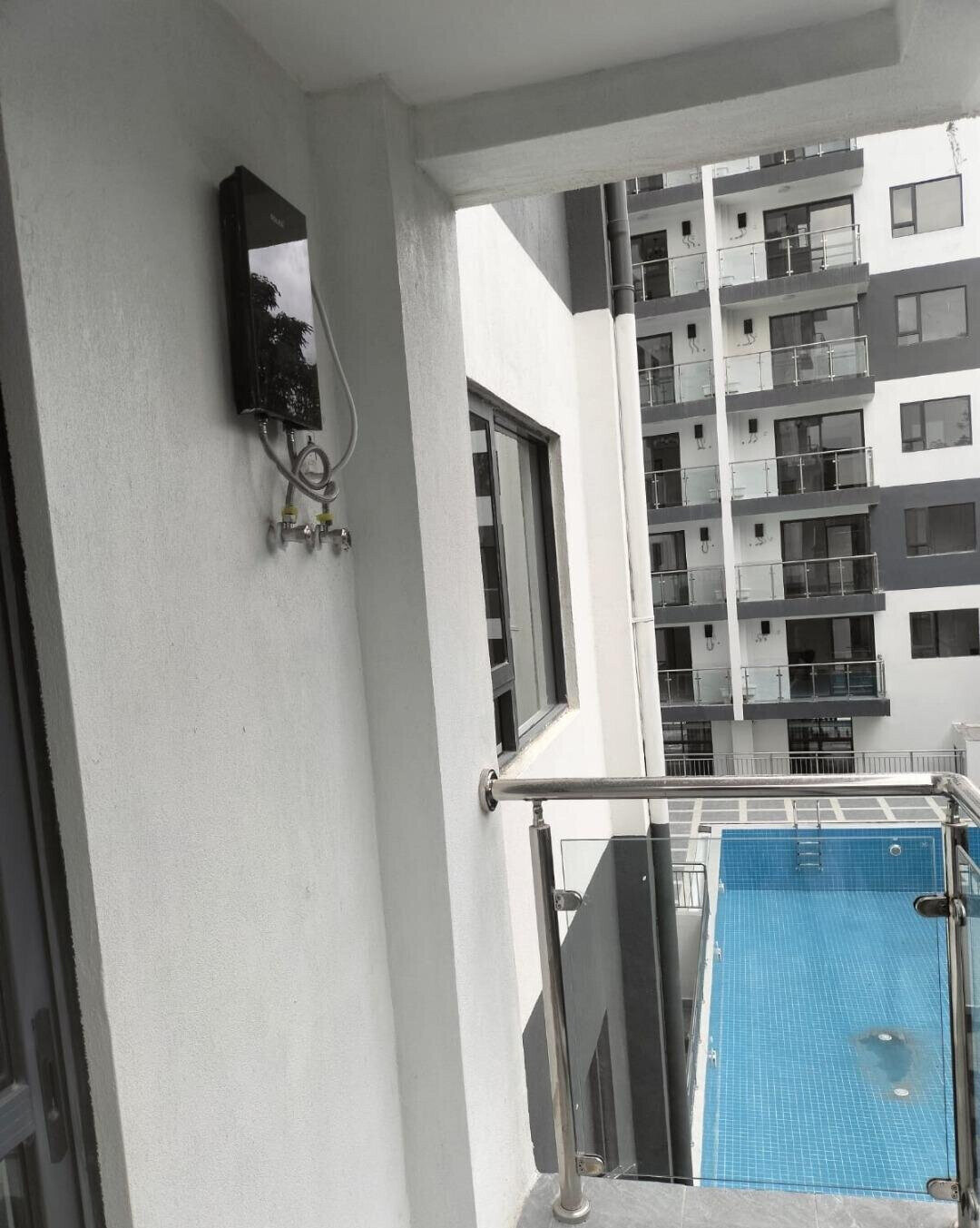 3BR Orchid Residency with Rooftop Pool & City Views - Westlands
