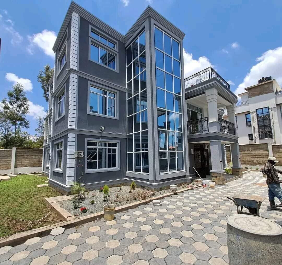 6BR All-Ensuite Villa with Heated Pool & Solar - Ngong