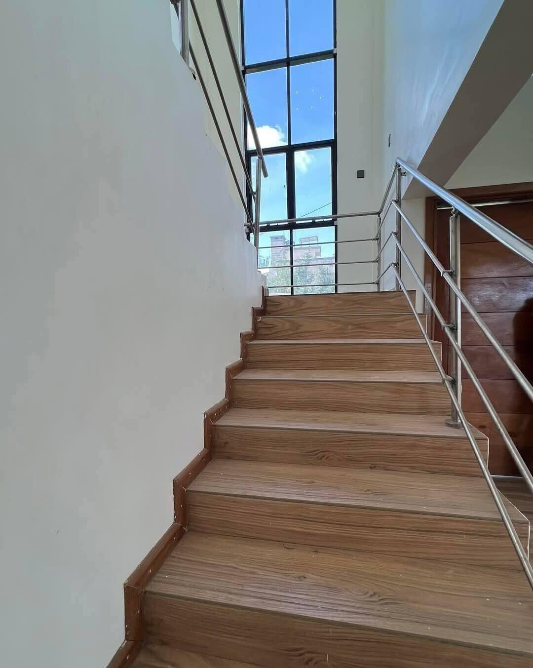 5BR All-Ensuite Townhouse with Study & DSQ - Kitengela