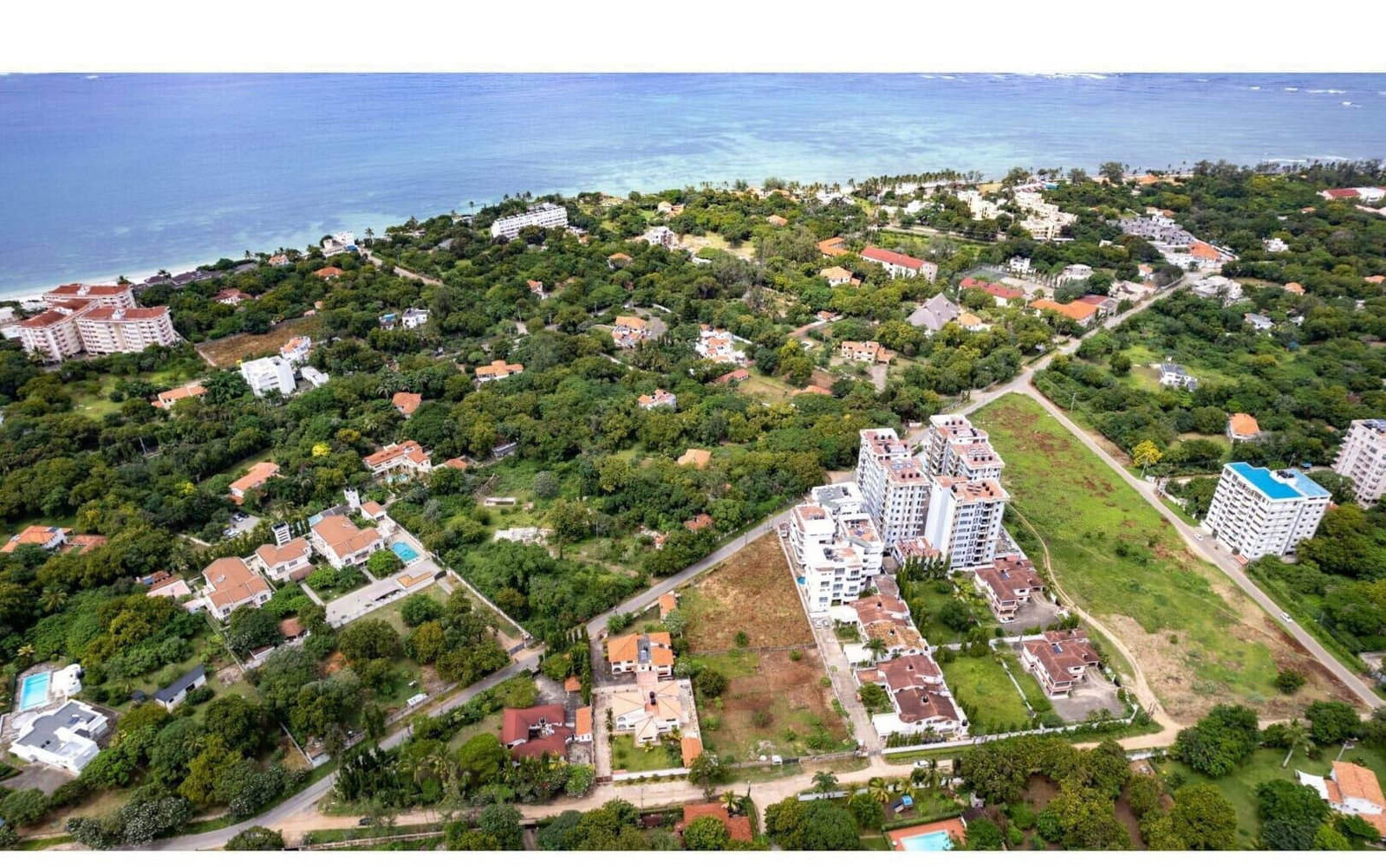 4BR Townhouse Steps from Nyali Beach - Gated Community