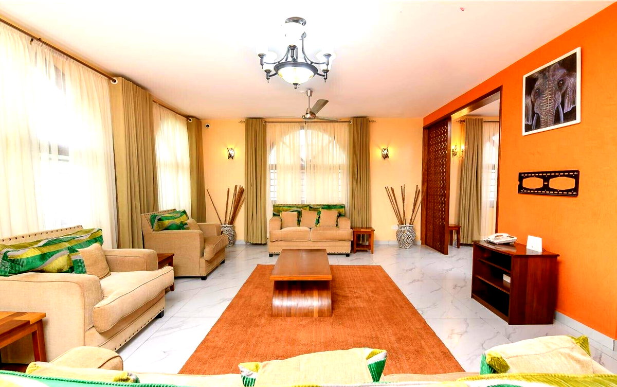 4BR Townhouse Steps from Nyali Beach - Gated Community