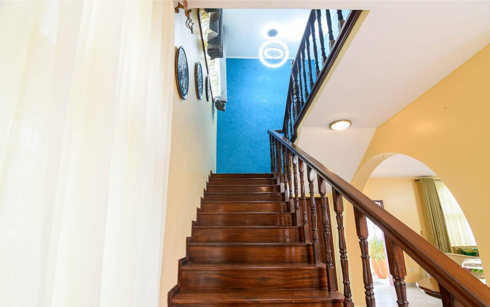 4BR Townhouse Steps from Nyali Beach - Gated Community