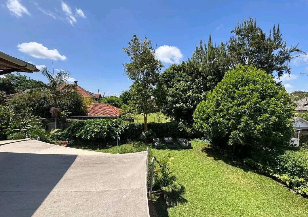 5BR All-Ensuite Townhouse with Private Garden - Runda