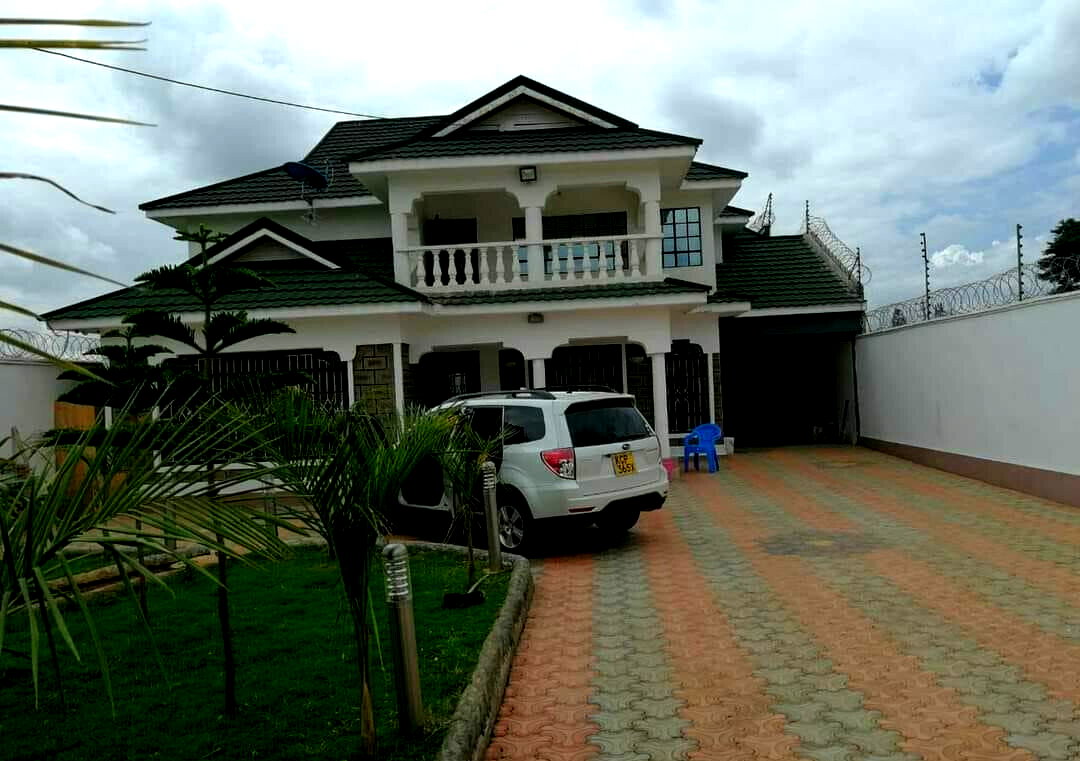 4BR Standalone Home with Gym & DSQ on Corner Plot - Utawala