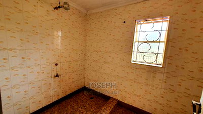3bdrm Bungalow in Bendor Estate for Sale - Image 17