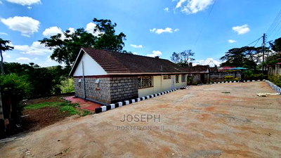 3bdrm Bungalow in Bendor Estate for Sale - Image 11