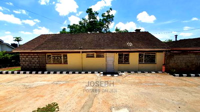 3bdrm Bungalow in Bendor Estate for Sale - Image 1