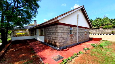 3bdrm Bungalow in Bendor Estate for Sale - Image 9