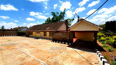 3bdrm Bungalow in Bendor Estate for Sale - Image 10