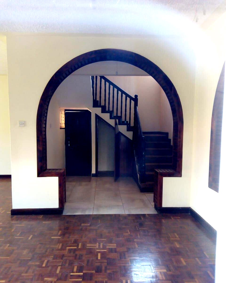 4-Ensuite Townhouse with Cabro Driveway - Lavington Gated
