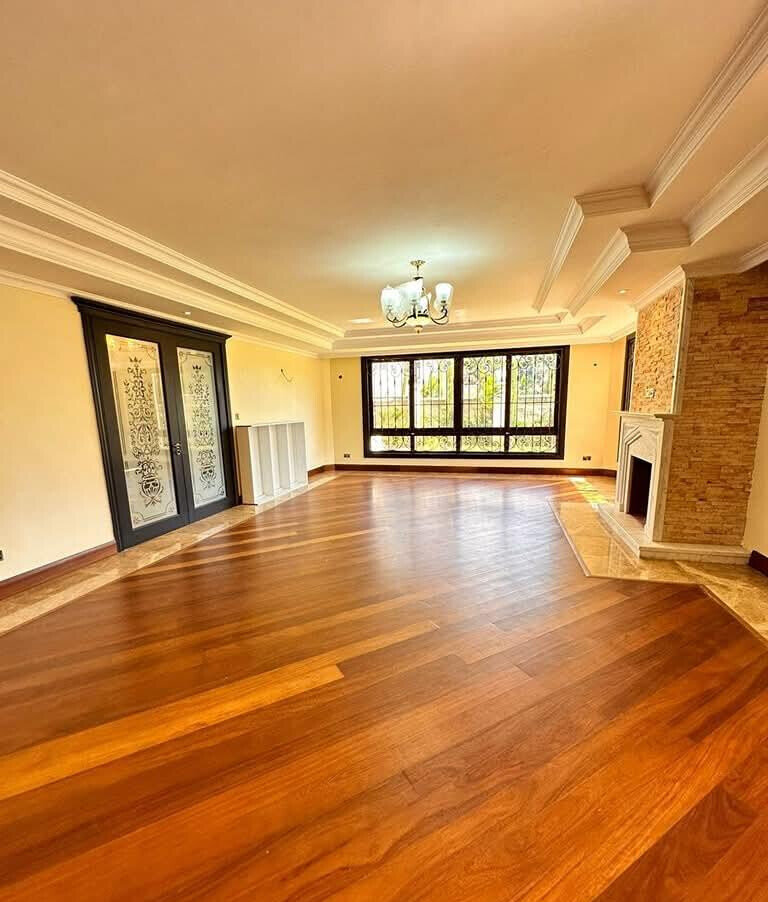7-Ensuite Townhouse with DSQ & 24/7 Security – Karen