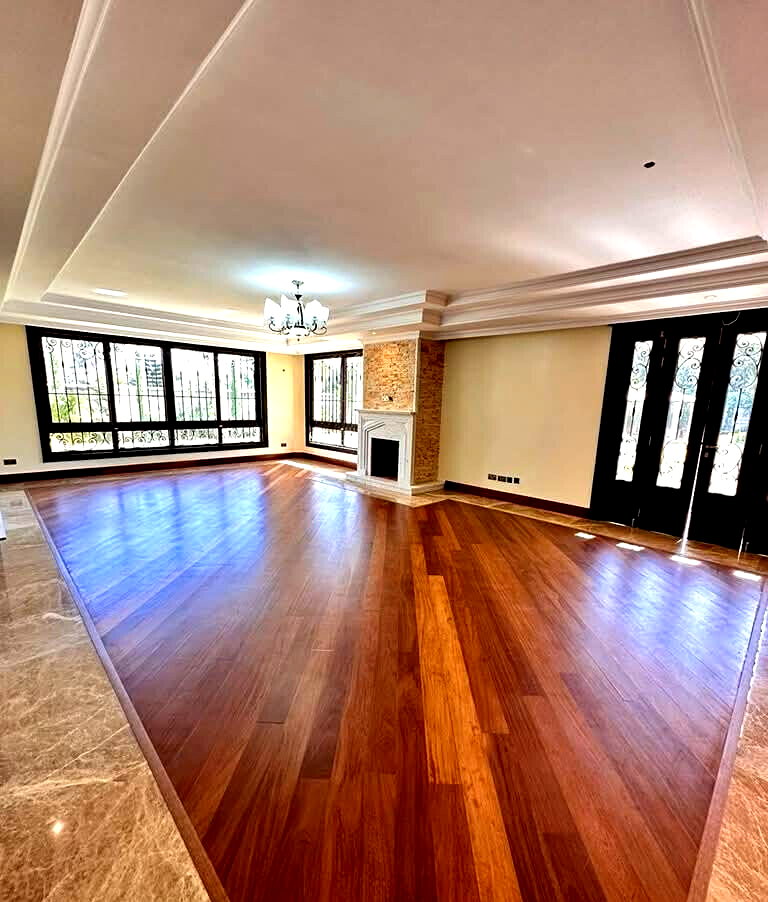 7-Ensuite Townhouse with DSQ & 24/7 Security – Karen