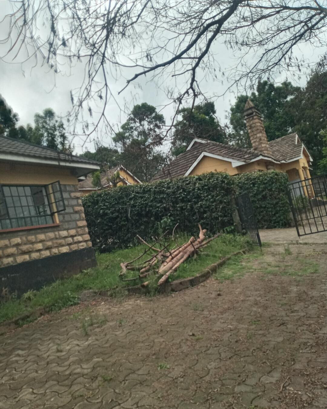 1/8 Acre 3BR Bungalow at KSh 40K
