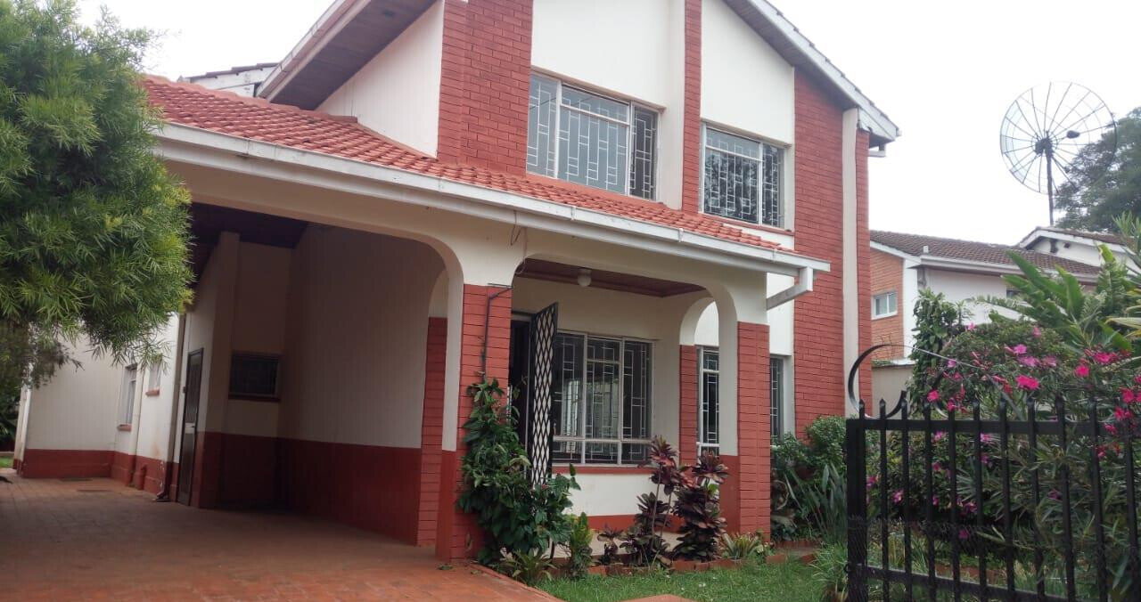 4BR Townhouse with Parquet Floors & DSQ - Lavington