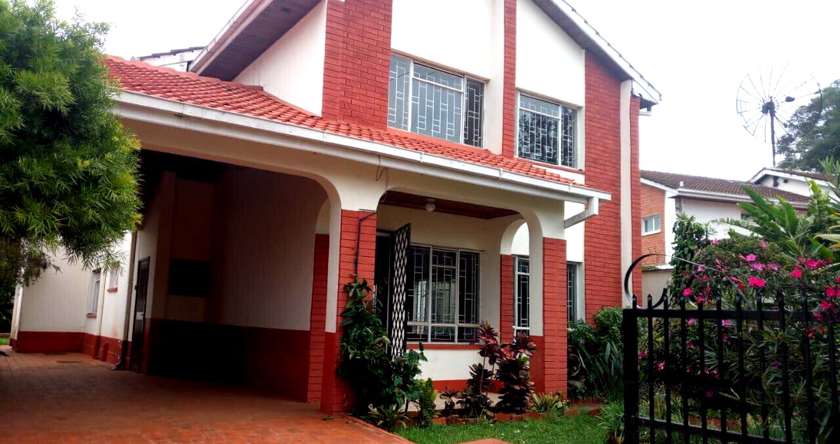 4BR Townhouse with Parquet Floors & DSQ - Lavington