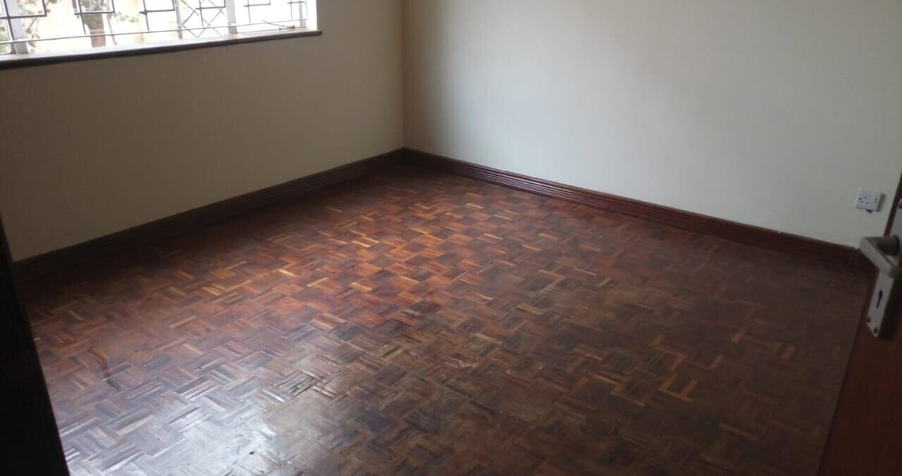 4BR Townhouse with Parquet Floors & DSQ - Lavington