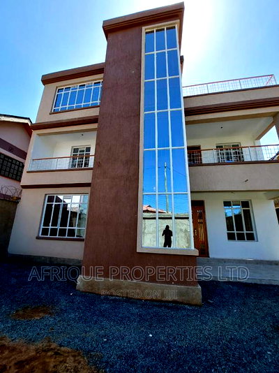 5bdrm Mansion in Membley for rent - Image 7