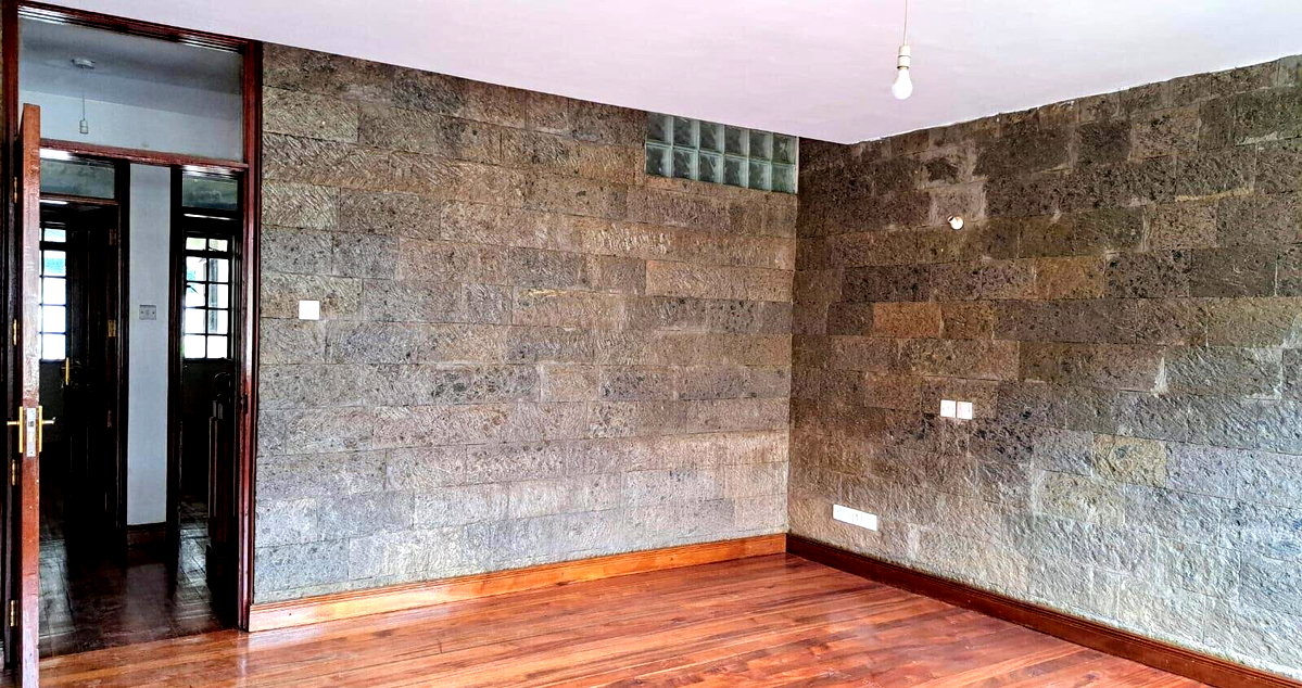 Ground Floor 4-Bed Duplex with Private Backyard - Lavington