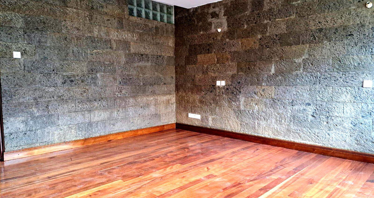 Ground Floor 4-Bed Duplex with Private Backyard - Lavington
