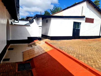 4bdrm Bungalow in Loresho for sale - Image 6