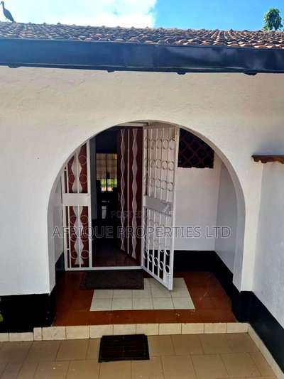 4bdrm Bungalow in Loresho for sale - Image 16