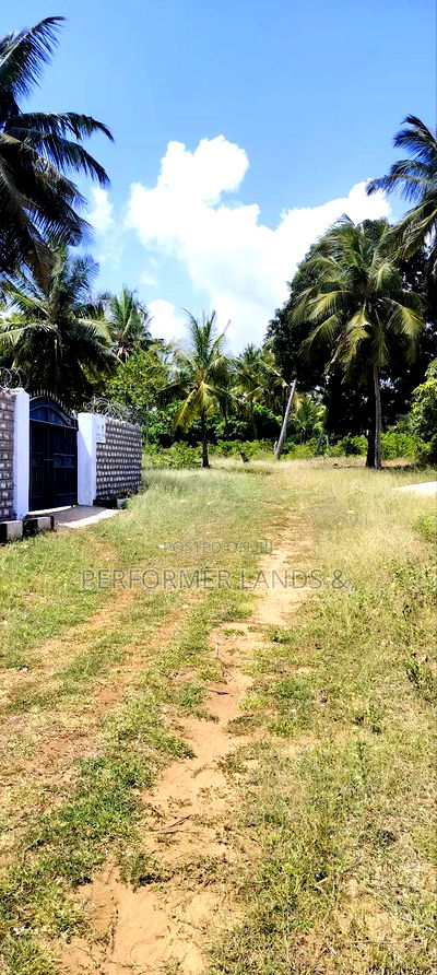 Kombani Kwale Ready Title 50X100 Plots at 1.3M - Image 7