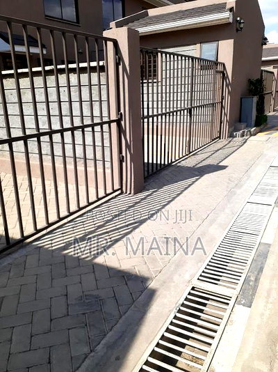 4 Bedroom Mansionate in Mavoko Park Syokimau - Image 9