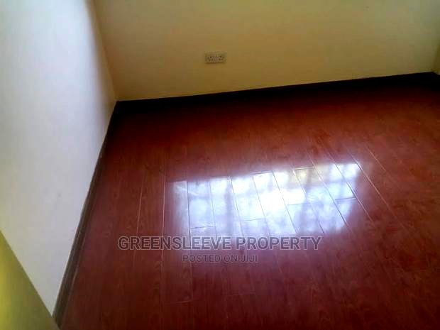 3bedroom Apartment Master Ensuite