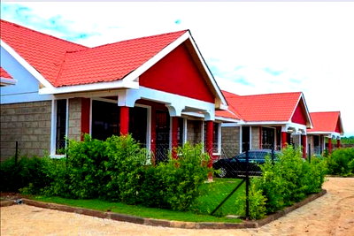 4bdrm Bungalow in Kenyatta Road / Theta for rent - Image 3