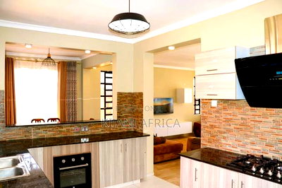 4bdrm Bungalow in Kenyatta Road / Theta for rent - Image 5