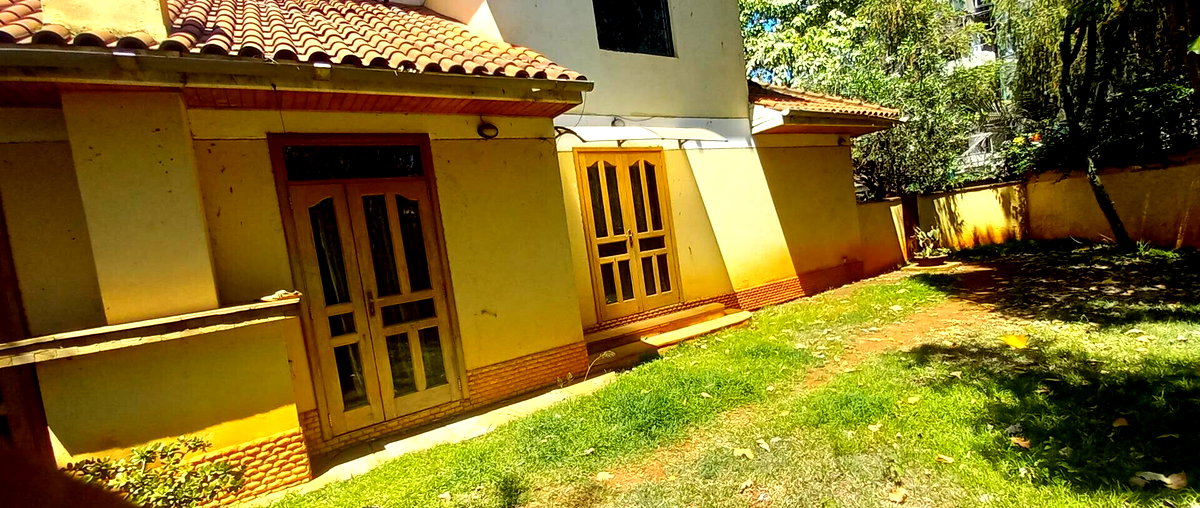 6BR Townhouse in a Quiet 4-Unit Compound - Kileleshwa