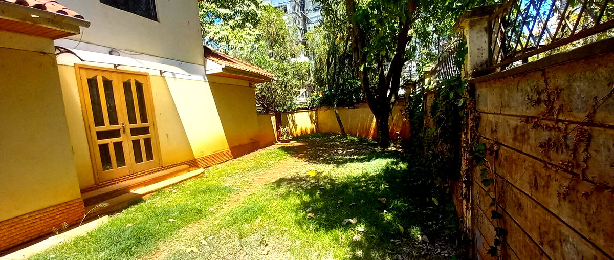 6BR Townhouse in a Quiet 4-Unit Compound - Kileleshwa