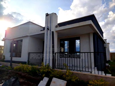 3bdrm Bungalow in Kalimoni for sale - Image 1