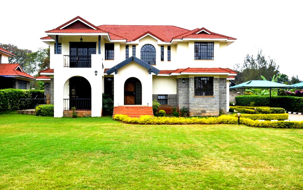 5-Bed Townhouse with Sunken Lounge & Expansive Garden – Karen